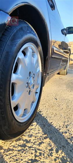 مرسيدس بنز E-Class